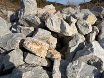 グレイ（錆灰色・金峰砂岩）