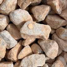 ホワイトあられ（石灰岩）