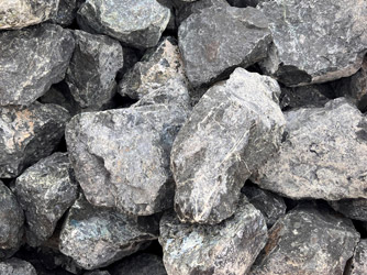 グレイ（錆灰色・金峰砂岩）